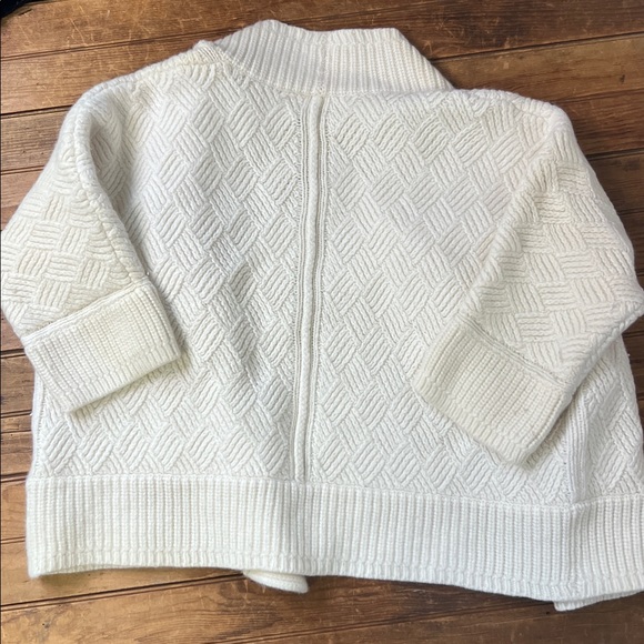 Women’s Eric Bompard luxe cashmere alpaca open front short cream cardigan - Picture 5 of 5